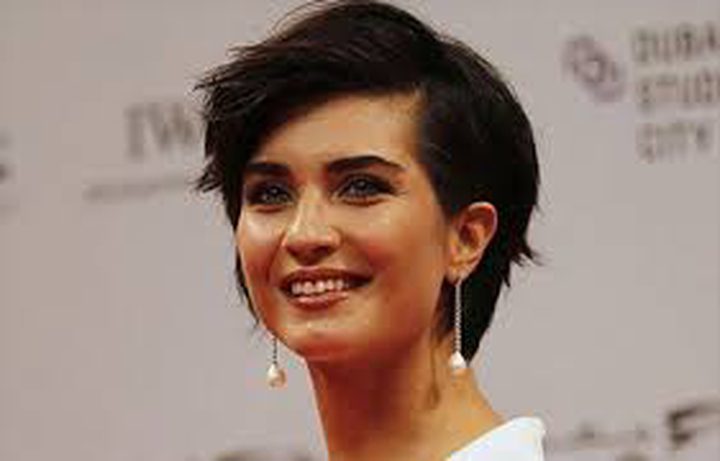 Ø§Ù„Ù†Ø¬Ù…Ø© Ø§Ù„ØªØ±ÙƒÙŠØ© ØªÙˆØ¨Ø§ Ø¨ÙˆÙŠÙˆÙƒØ³ØªÙˆÙ† ØªÙØ§Ø¬Ø¦ Ø§Ù„Ø¬Ù…Ù‡ÙˆØ±